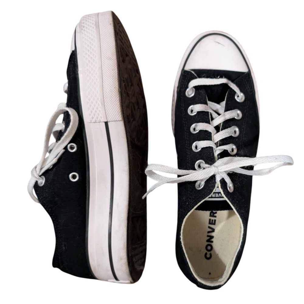 Converse platform low top shoes W Sz 9